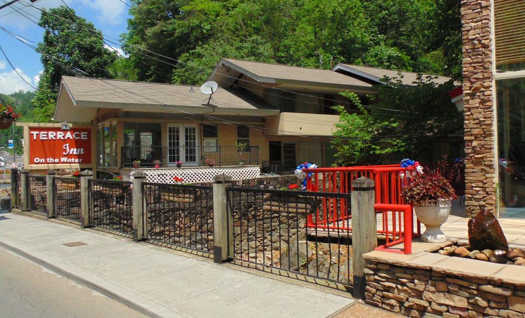 Terrace Inn On The Water Gatlinburg Dış mekan fotoğraf