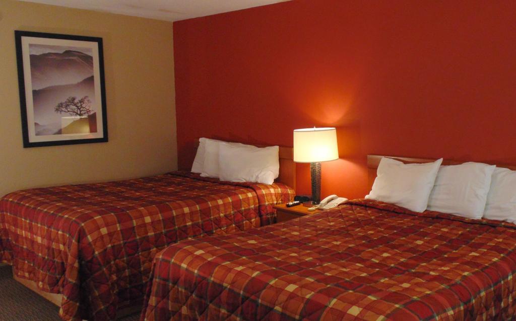 Terrace Inn On The Water Gatlinburg Oda fotoğraf